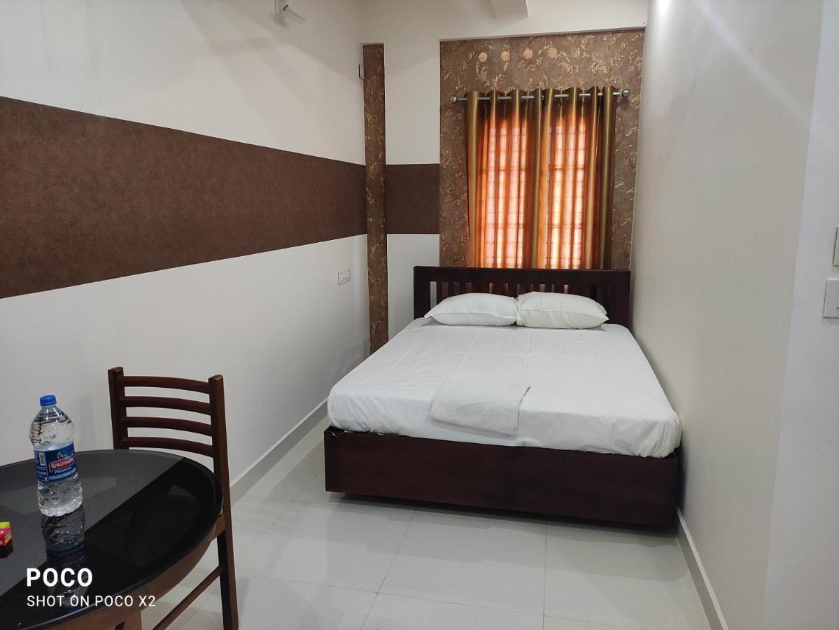 Coral Homes Kochi Esterno foto