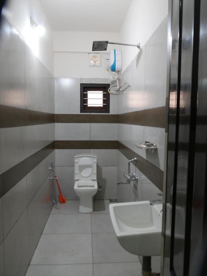 Coral Homes Kochi Esterno foto
